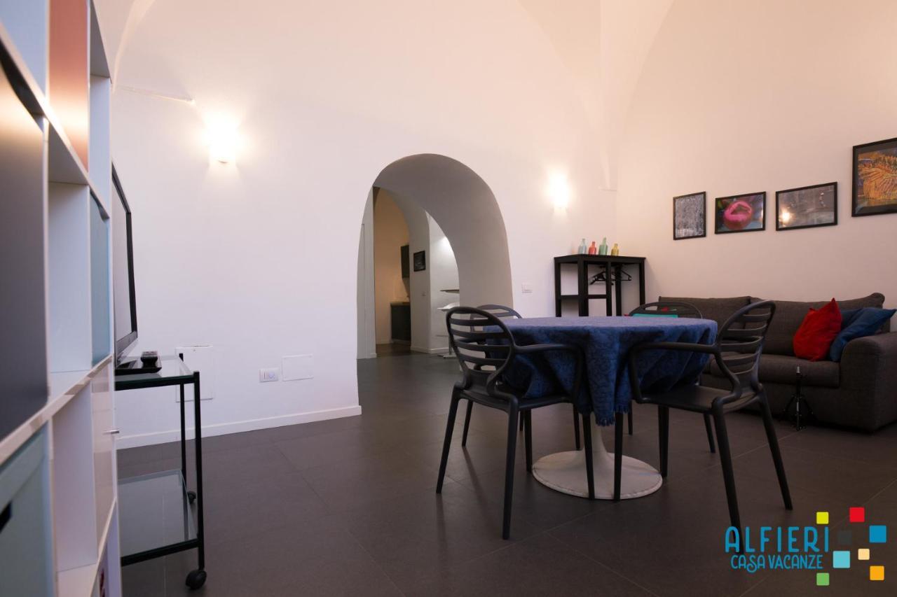 Casa Vacanze Alfieri Naples Luaran gambar